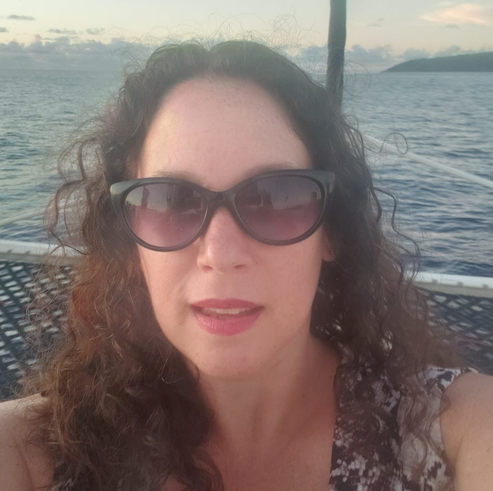 Meet your Posher, Shana